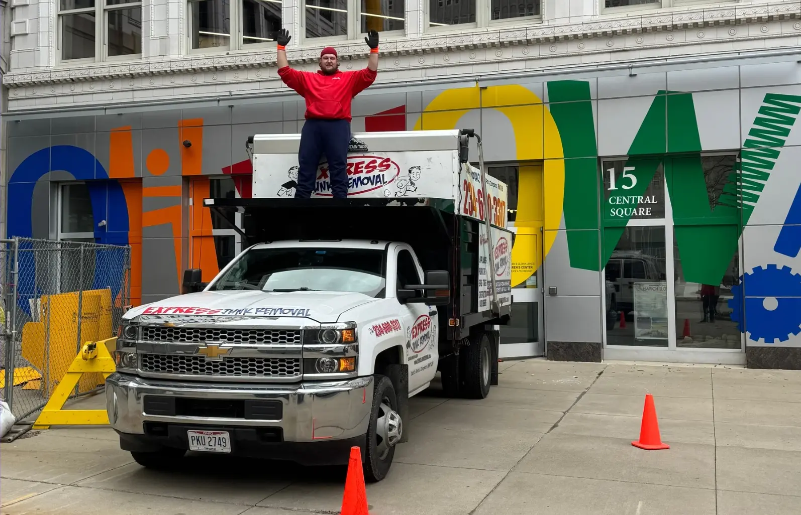 Express Junk Removal truck at Oh Wow! Science Center, 15 Central Square, Downtown Youngstown, Ohio